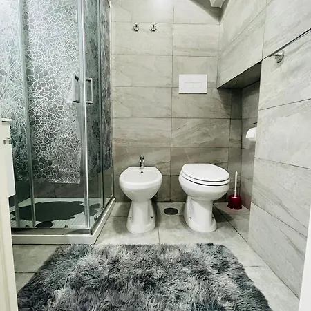 Apartamento Holiday Tarsia Vicino Piazza Dante - Toledo