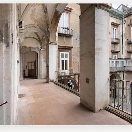 Apartamento Holiday Tarsia Vicino Piazza Dante - Toledo Nápoles