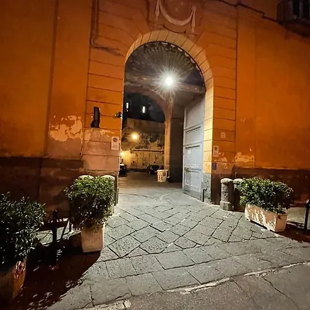 Daire Holiday Tarsia Vicino Piazza Dante - Toledo *